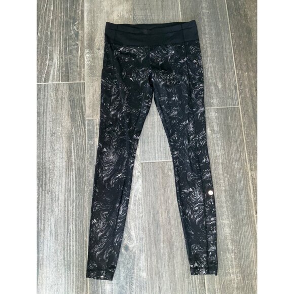 Lululemon Black speed tight ll Full-on Luxtreme Swirl size 8 - Picture 1 of 6